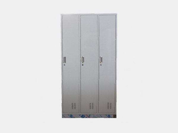 C8 不銹鋼做三門更衣柜